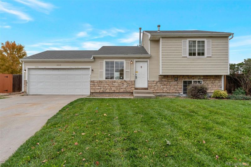 1415 S Pitkin Ct, Aurora, CO 80017