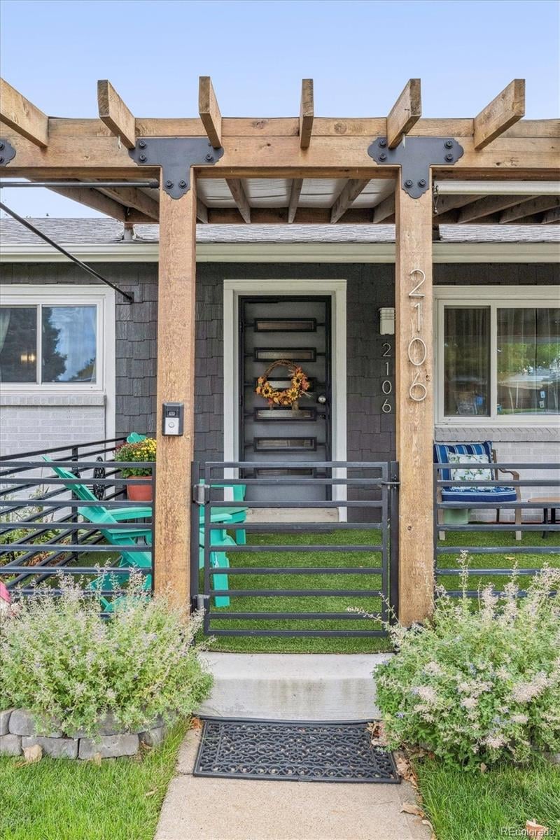 2106 S Osceola St, Denver, CO 80219