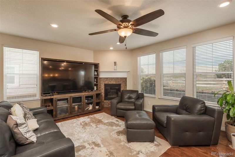 5323 E 140th Pl, Thornton, CO 80602
