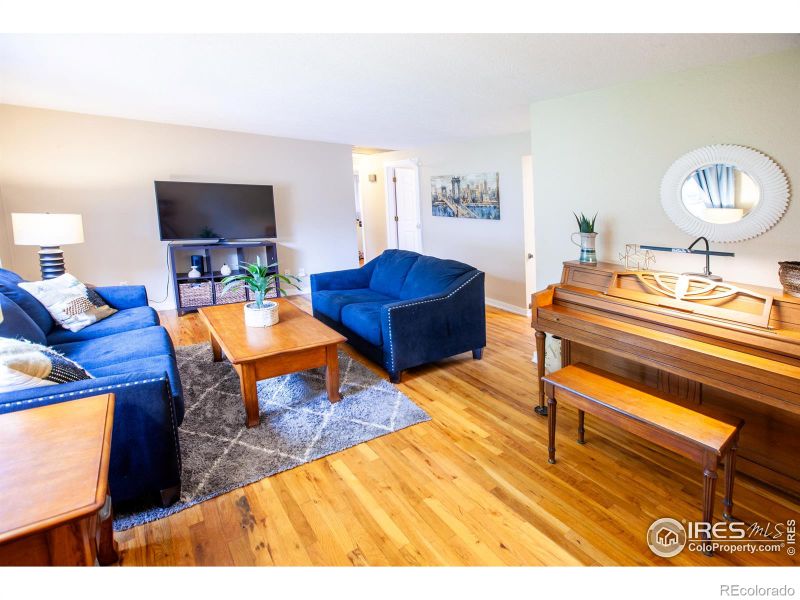 960 E 10th Ave, Broomfield, CO 80020