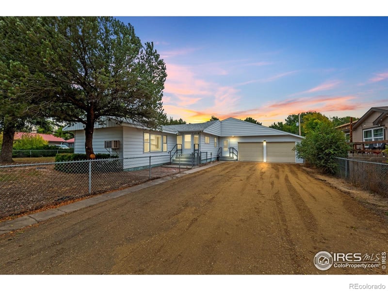 218 Lincoln Ave, Merino, CO 80741