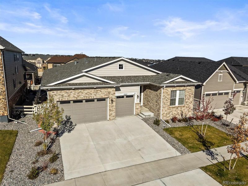 7051 S White Crow Way, Aurora, CO 80016