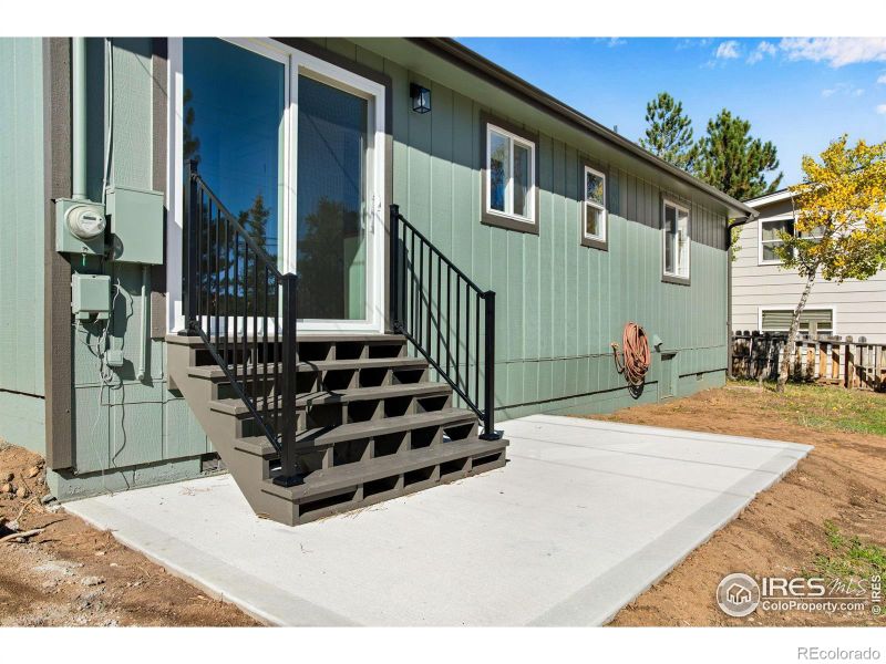 404 Elm Ave, Estes Park, CO 80517