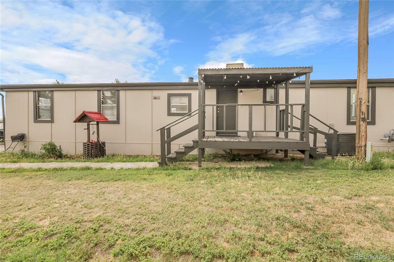 371 S Main St, Byers, CO 80103