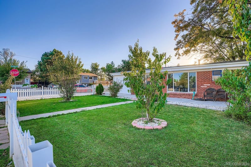 6625 Locust St, Commerce City, CO 80022