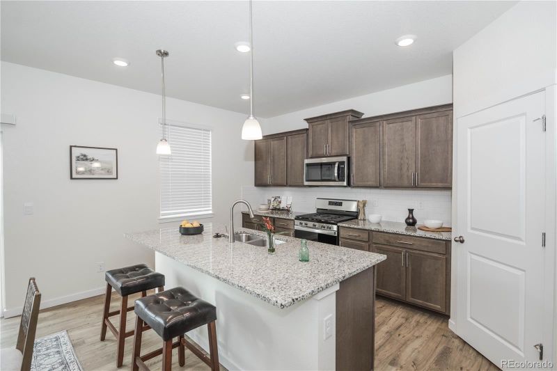7426 E 158th Pl, Thornton, CO 80602