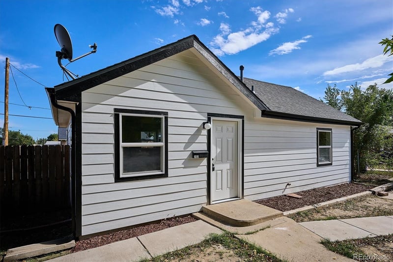 352 S Stuart St, Denver, CO 80219