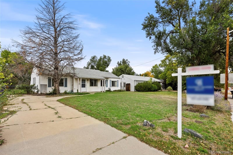 3061 S Dahlia St, Denver, CO 80222