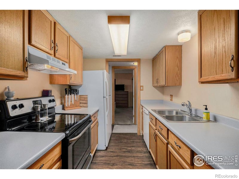 2525 S Dayton Way #2301, Denver, CO 80231