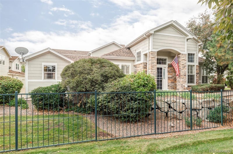 8300 Fairmount Dr #E104, Denver, CO 80247
