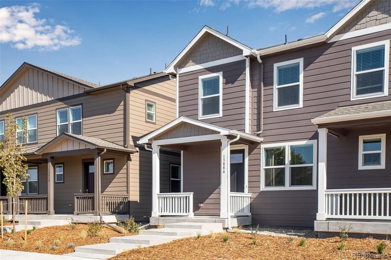 1374 S Chester St #A, Denver, CO 80247