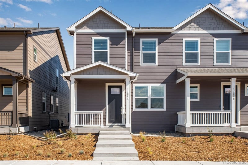 1374 S Chester St #A, Denver, CO 80247