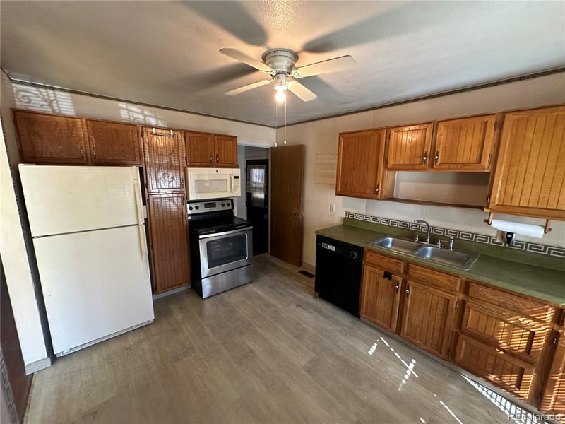 5393 Billings St, Denver, CO 80239