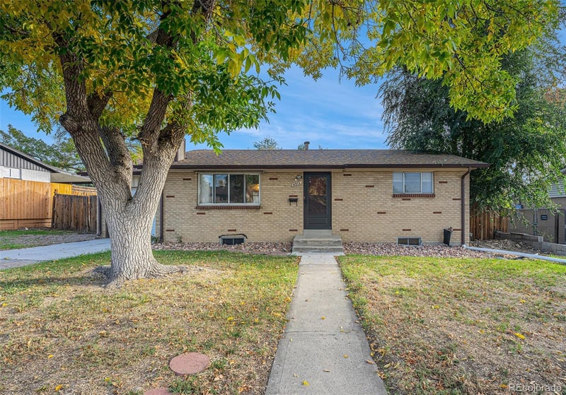 6912 Fox Way, Denver, CO 80221
