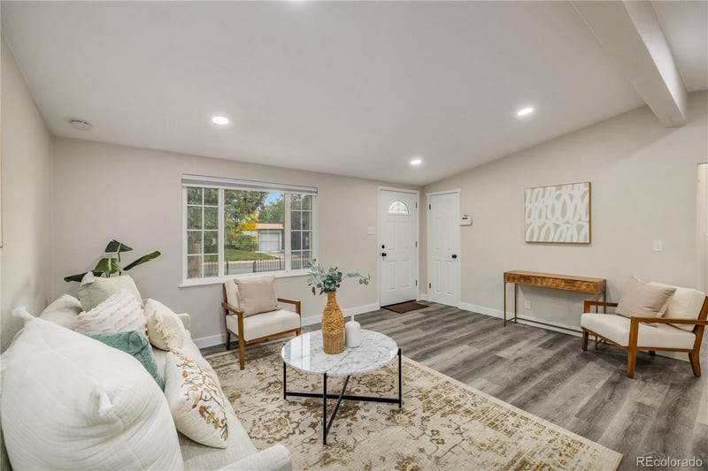 7809 Greenleaf Ln, Denver, CO 80221