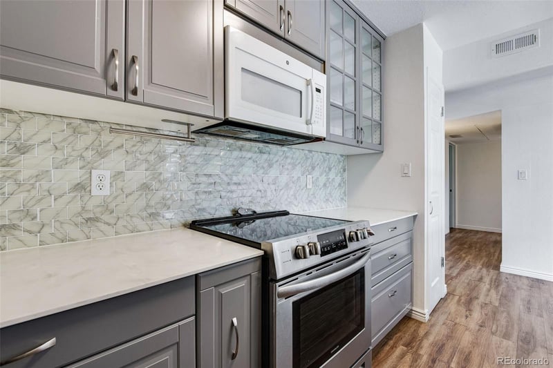 3855 S Monaco St #209, Denver, CO 80237