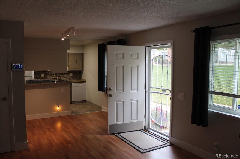 1291 S Wheeling Way, Aurora, CO 80012