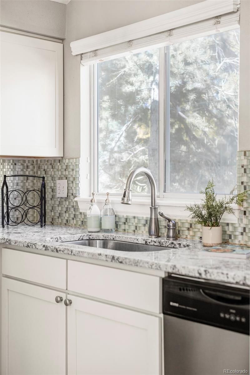 9323 Weeping Willow Pl, Highlands Ranch, CO 80130