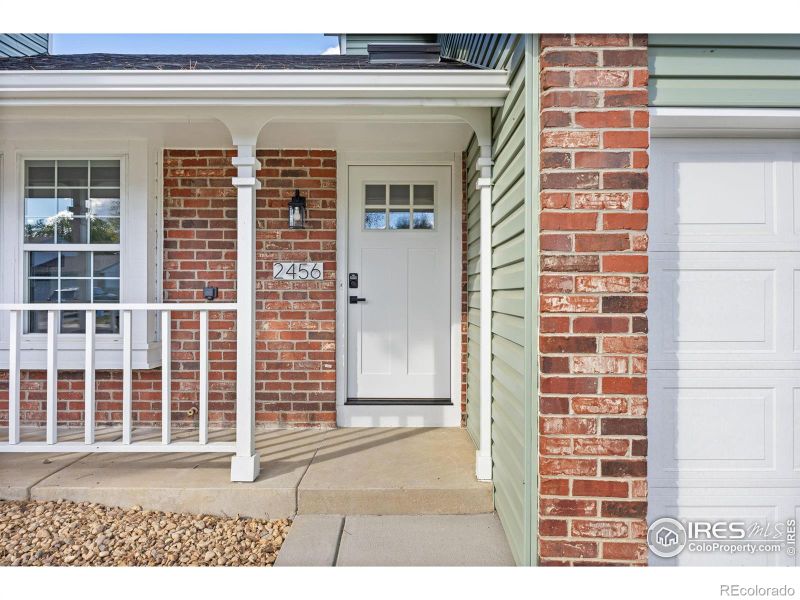 2456 Sunset Dr, Longmont, CO 80501