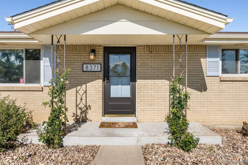 8371 W 70th Ave, Arvada, CO 80004