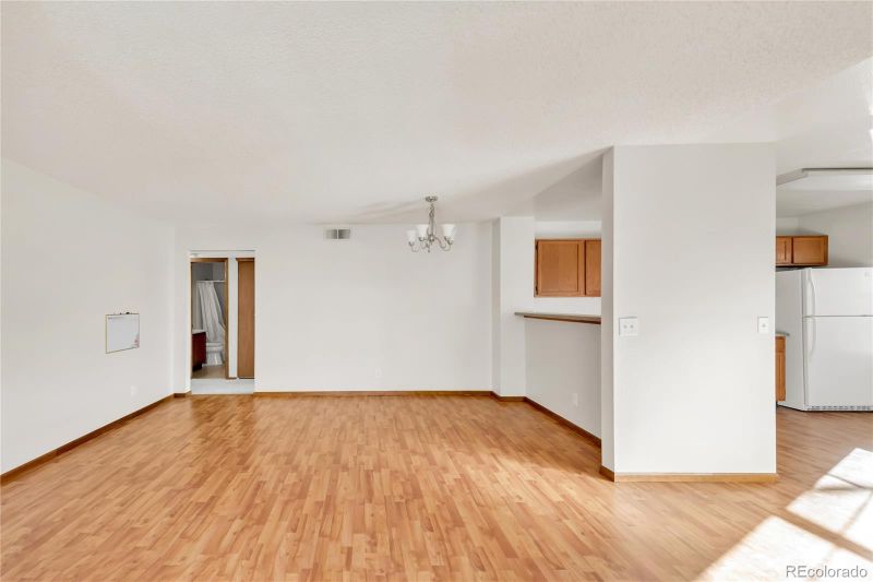 5704 W Asbury Pl #204, Lakewood, CO 80227