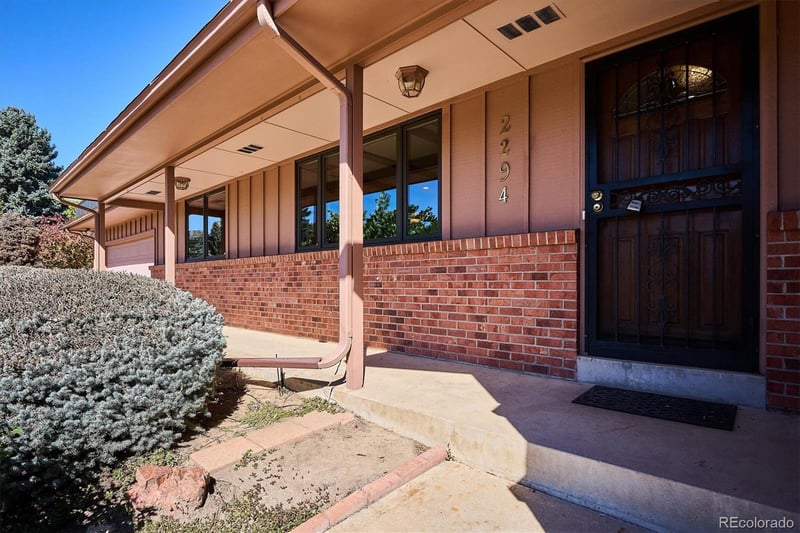 2294 S Dallas Ct, Denver, CO 80231