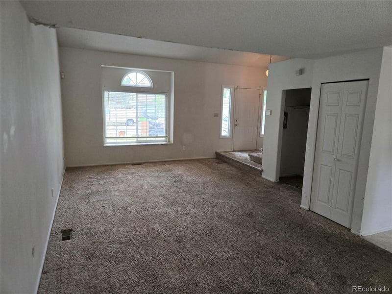 21187 E 42nd Ave, Denver, CO 80249