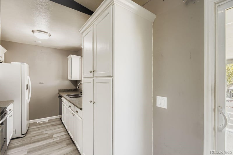 4247 S Pitkin St, Aurora, CO 80013