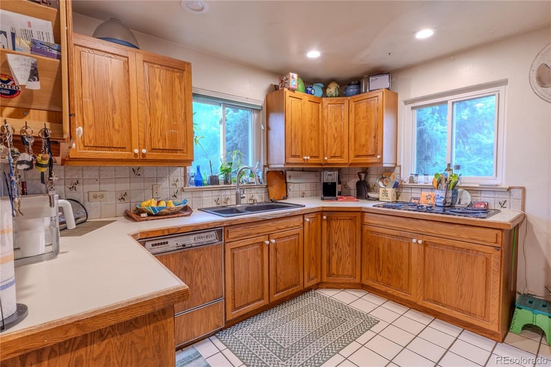 3262 S Clermont St, Denver, CO 80222