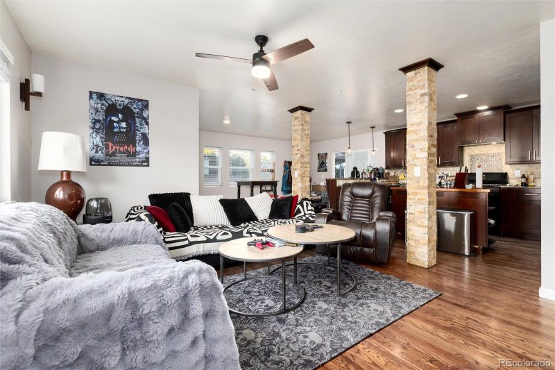 811 S Macon Way, Aurora, CO 80012