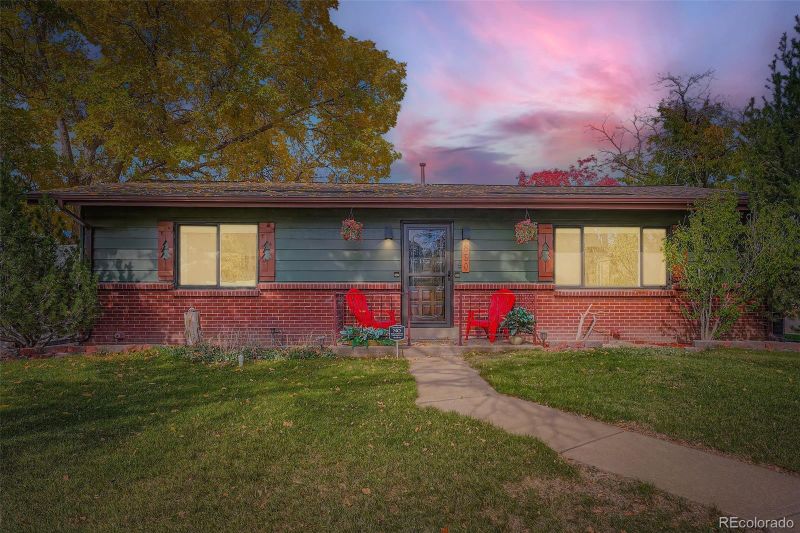850 Idalia Cir, Aurora, CO 80011