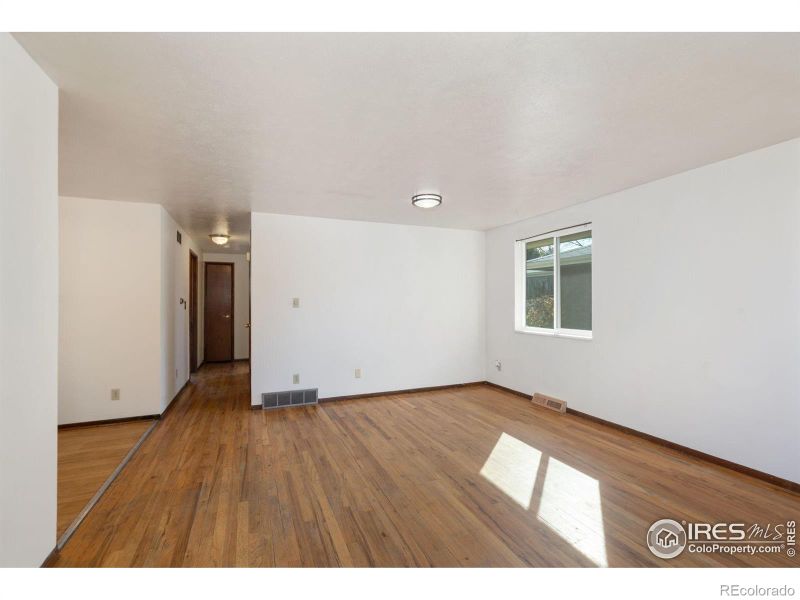 1212 E 16th St, Loveland, CO 80538