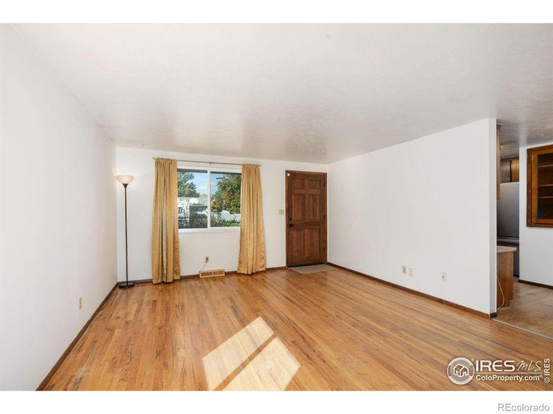 1212 E 16th St, Loveland, CO 80538