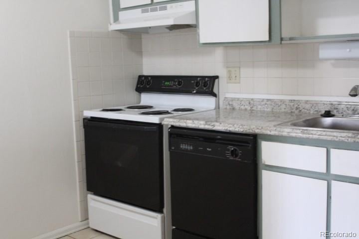 1302 S Parker Rd #217, Denver, CO 80231