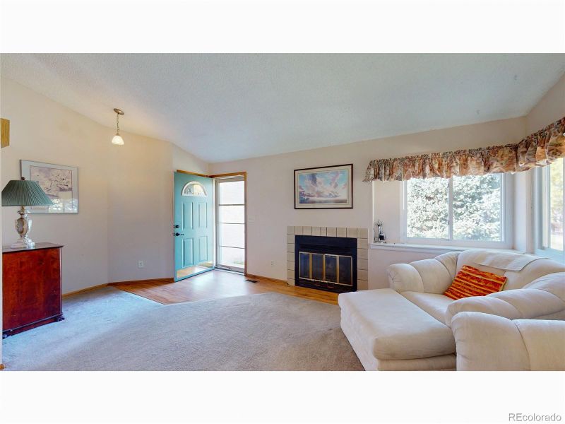 4822 S Genoa St, Centennial, CO 80015