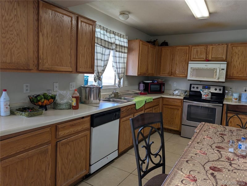 15850 E 48th Pl, Denver, CO 80239