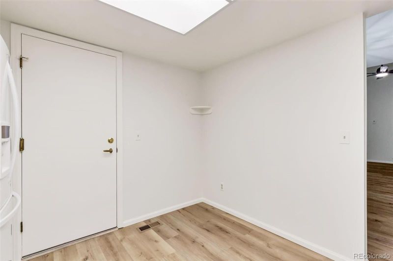 13886 E Linvale Pl, Aurora, CO 80014