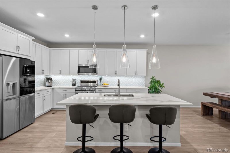 17223 W 93rd Pl, Arvada, CO 80007