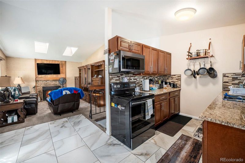 1619 Ensenada St, Aurora, CO 80011