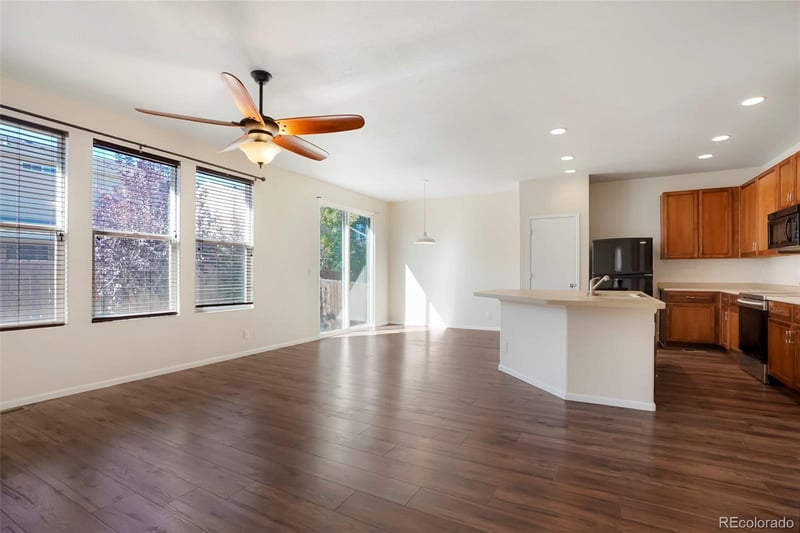 5377 Laredo Ct, Denver, CO 80239