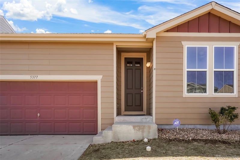 5377 Laredo Ct, Denver, CO 80239