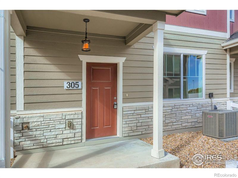 305 Cardinal St, Johnstown, CO 80534