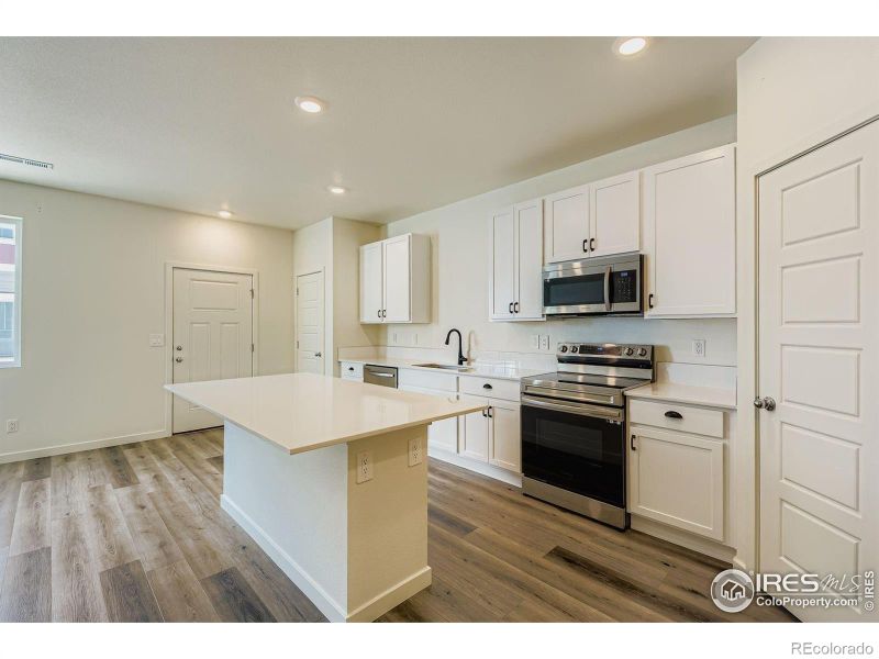 305 Cardinal St, Johnstown, CO 80534