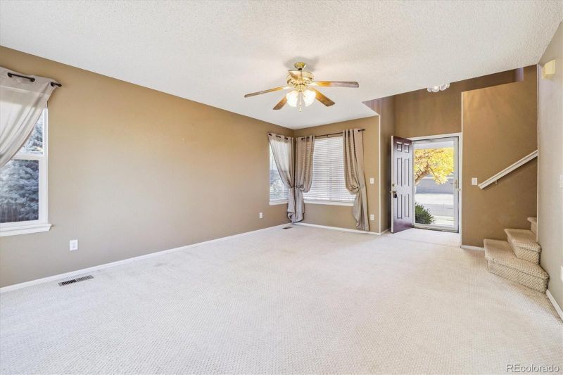 8909 Copeland St, Littleton, CO 80126