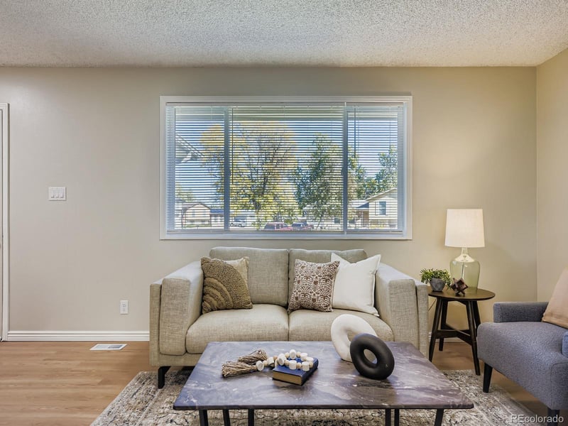 5194 Titan Ct, Denver, CO 80239