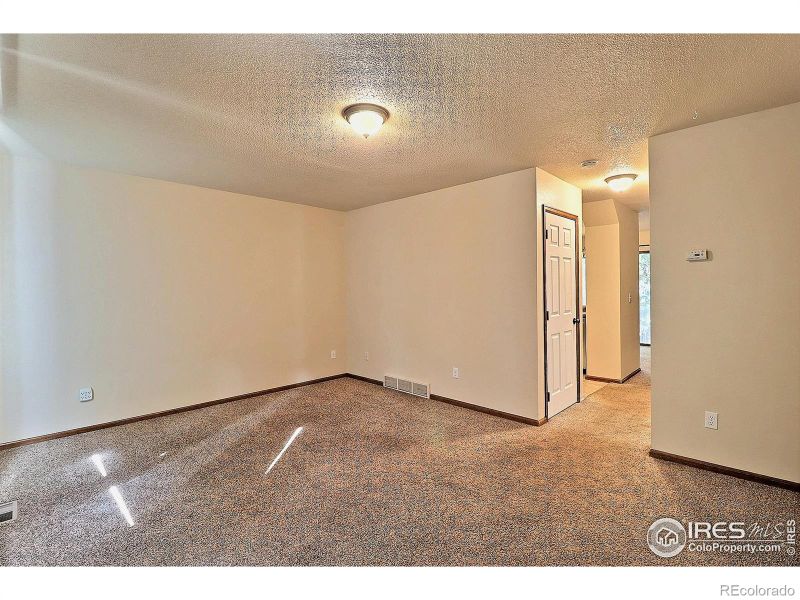 907 44th Ave Ct #15, Greeley, CO 80634