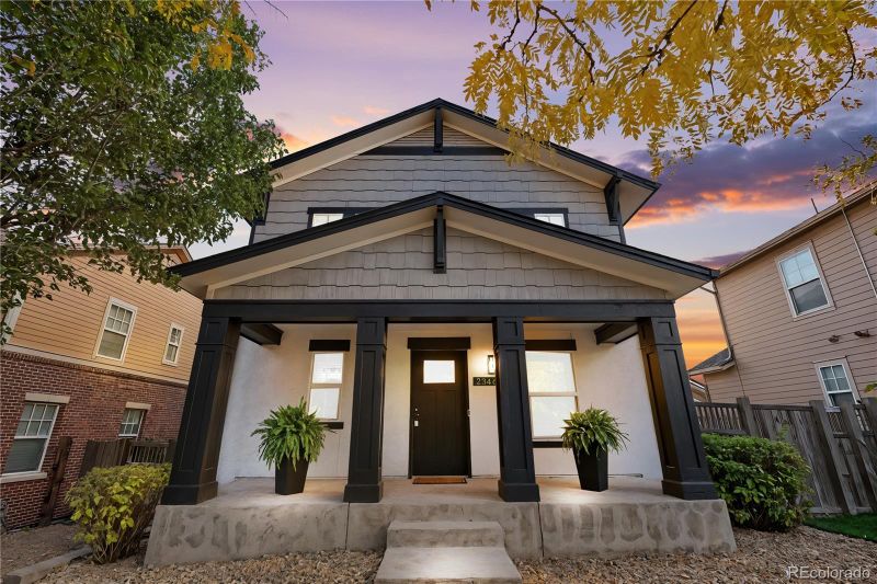 23461 E Saratoga Cir, Aurora, CO 80016