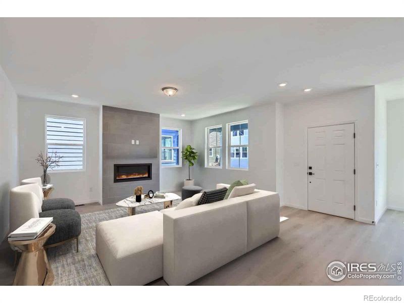746 May Apple Ln, Fort Collins, CO 80524