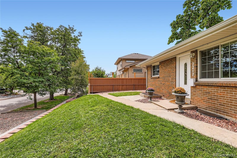 2217 King St, Denver, CO 80211