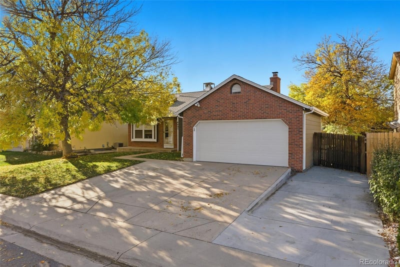 4497 Dearborn St, Denver, CO 80239